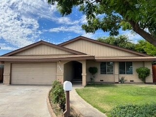 Foto principal - 1385 Fair Oaks Ct