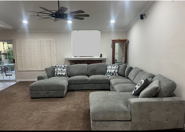 Foto del edificio - 17272 Golden View Ln