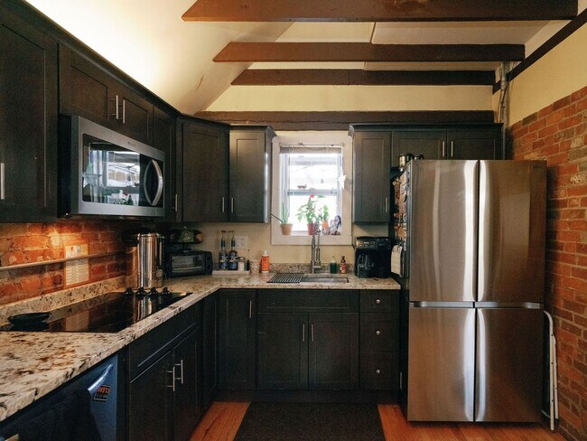 Foto del edificio - Beautiful Single Family Home for rent
