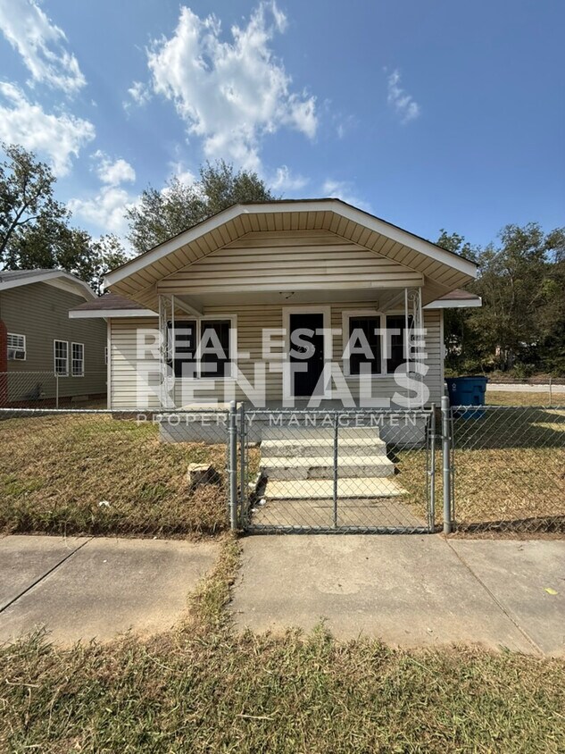 Foto principal - 205 4th St SW