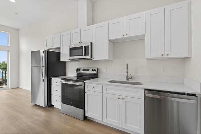 Interior Photo - Powell Heights