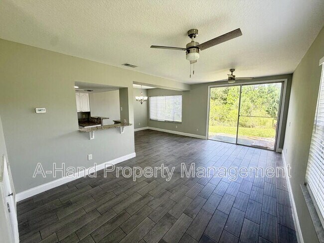 Building Photo - 1334 Washington Palm Loop