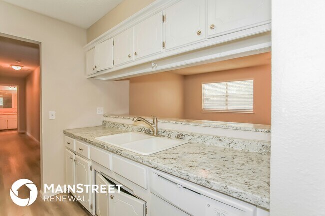 Foto del edificio - 916 Clear Creek