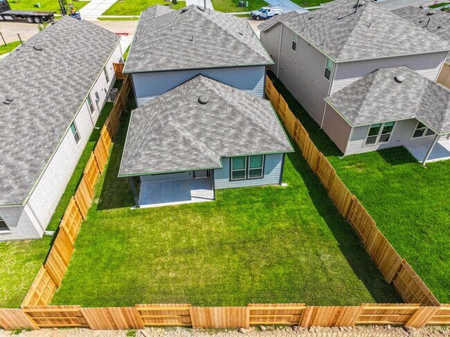 Building Photo - 15178 Cyn Rpds Rd
