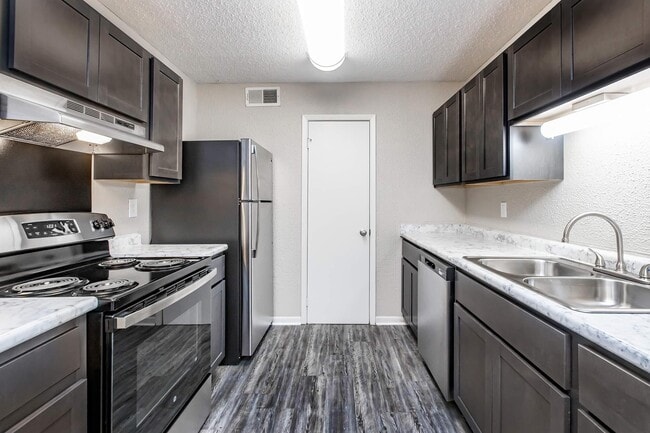 Building Photo - Orchard Landing Apartments