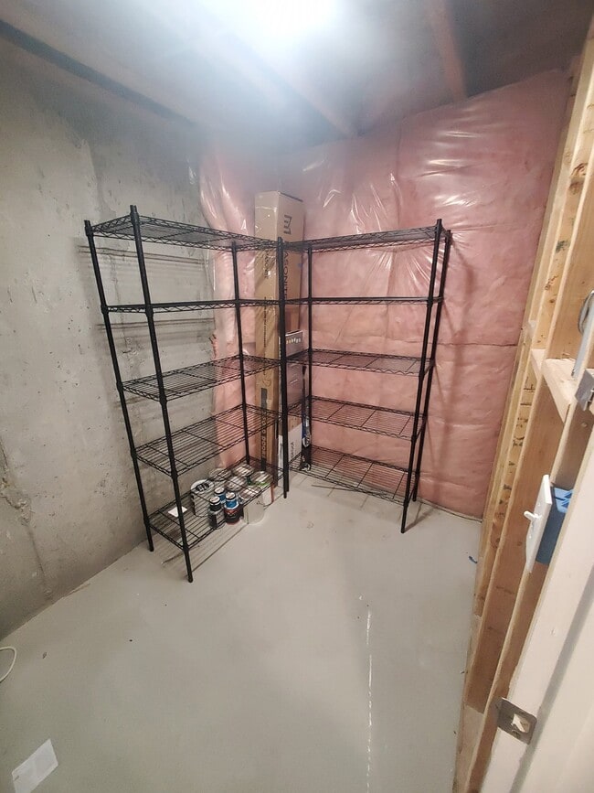 Building Photo - 2071 W 1100 N