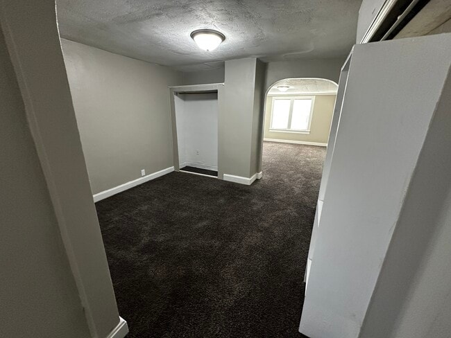 Building Photo - 212 N Fifth St.