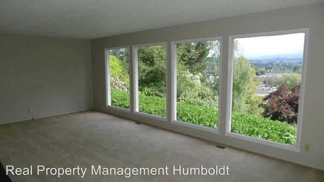 Building Photo - 5 br, 2 bath House - 1895 Scenic Drive