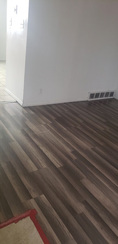 Foto principal - 533 W Tiffany Town Dr