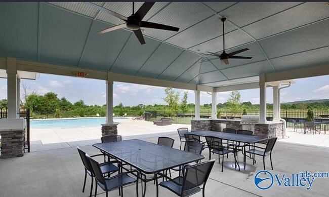 Building Photo - 336 Jackson Pt Cir