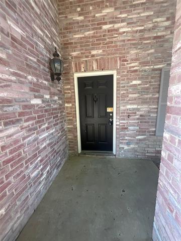 Foto del edificio - 4256 Meadowknoll Dr