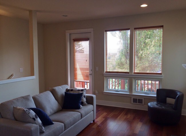 Foto del edificio - 11707 Greenwood Ave N