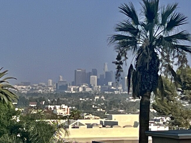 Fabulous views from your private balcony - 999 N Doheny Dr