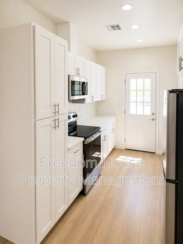 Foto del edificio - 1701 Sycamore Ave