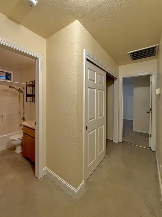 Foto del edificio - GO929-Lotti, Carole Kelly