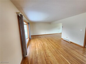 Building Photo - 5650 Cascade Ct