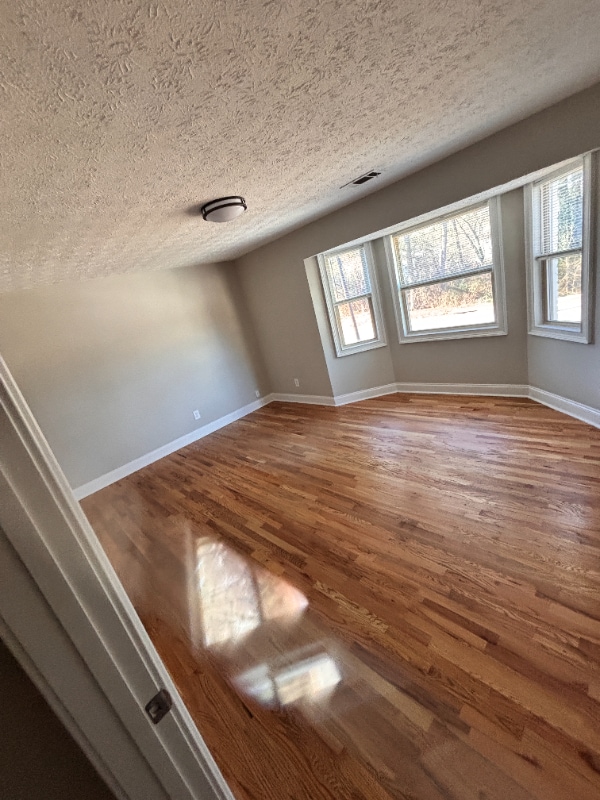 Building Photo - 5870 Sherwood Pl