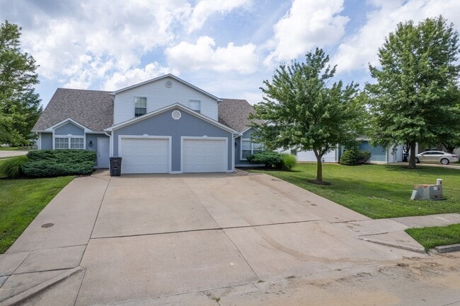 Building Photo - 3513-3515 Delmar Ct.