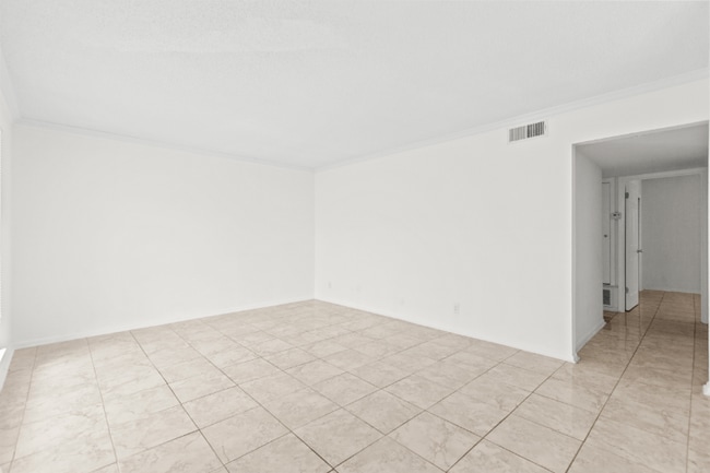 Foto del edificio - 6611 Southpoint St