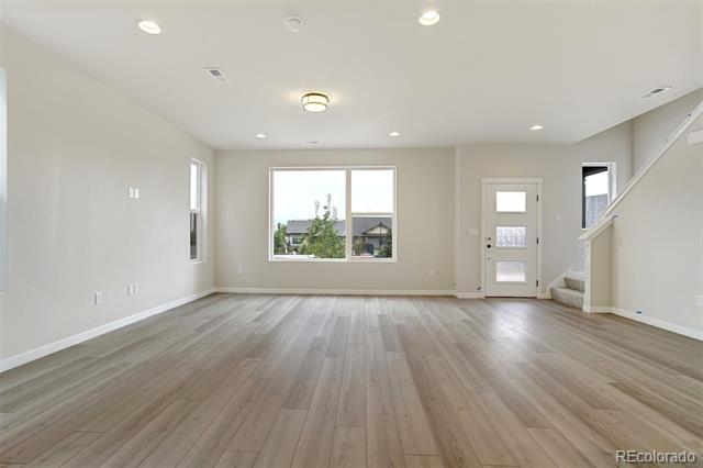 Foto del edificio - 3456 Summer Dream Ave