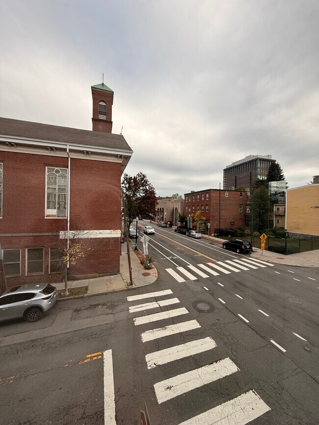 Foto del edificio - 337 Cambridge St