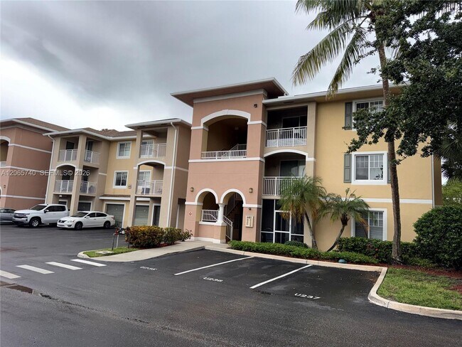 Building Photo - 6482 Emerald Dunes Dr