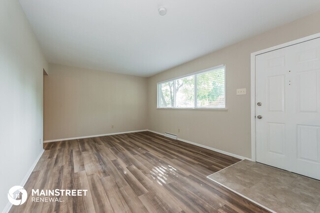 Building Photo - 301 Imperial Dr