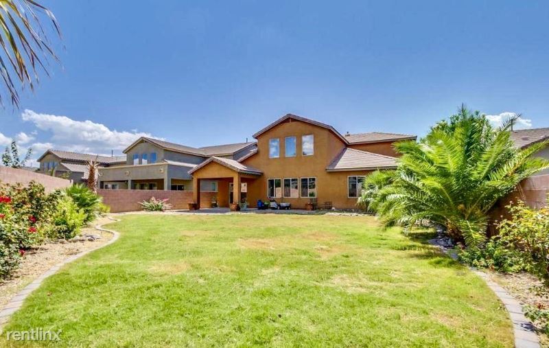 Primary Photo - 5 br, 3 bath House - 1069 E Pecan Orchard Lp