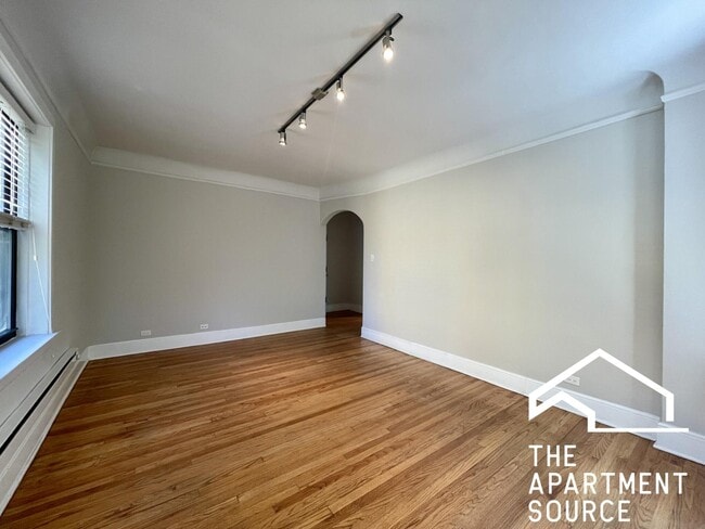 Building Photo - 2331 N Rockwell St