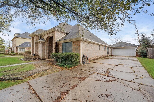 Foto del edificio - 7223 Mission Ct Dr