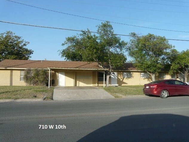 Building Photo - 710 W 10th St