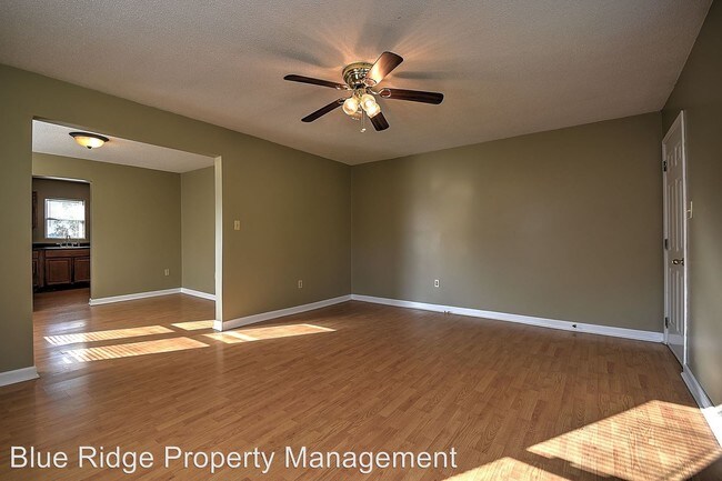 Building Photo - 2 br, 1 bath House - 168 Mullins Street