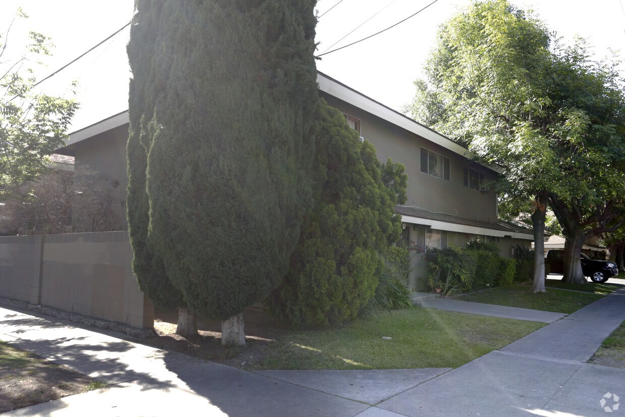 Foto del edificio - 15500 Pasadena Ave