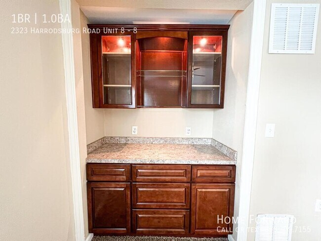 Foto del edificio - 2323 Harrodsburg Rd