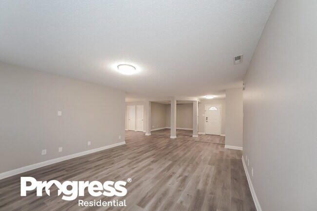Foto del edificio - 333 Legacy Blvd