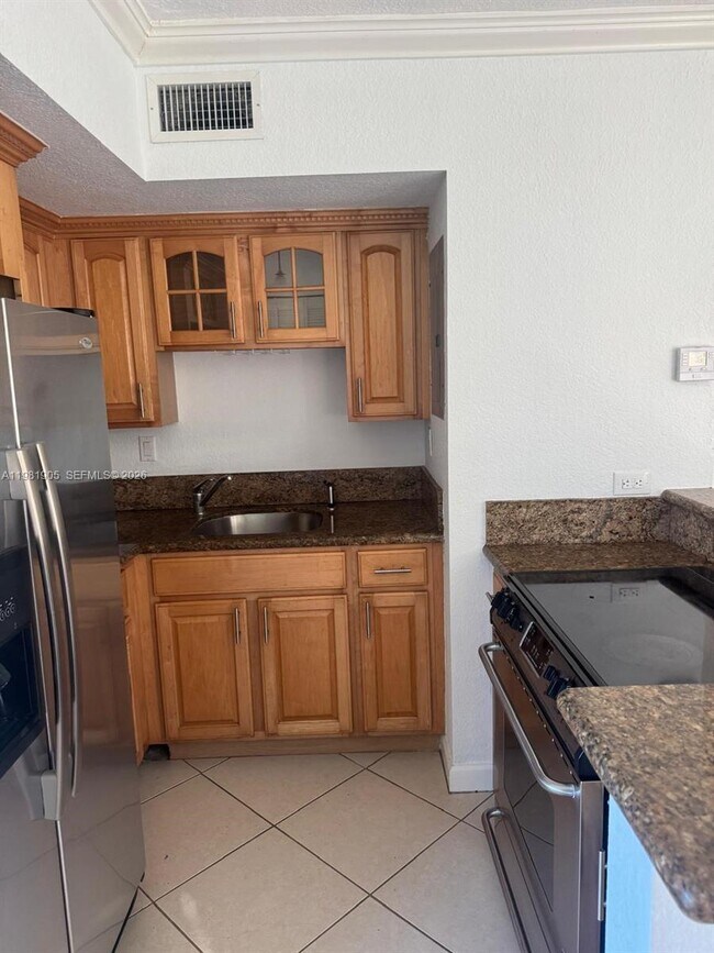 Photo - 924 SE 2nd St Apartment