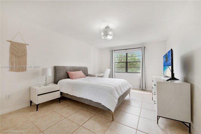 Foto del edificio - 9301 SW 92nd Ave