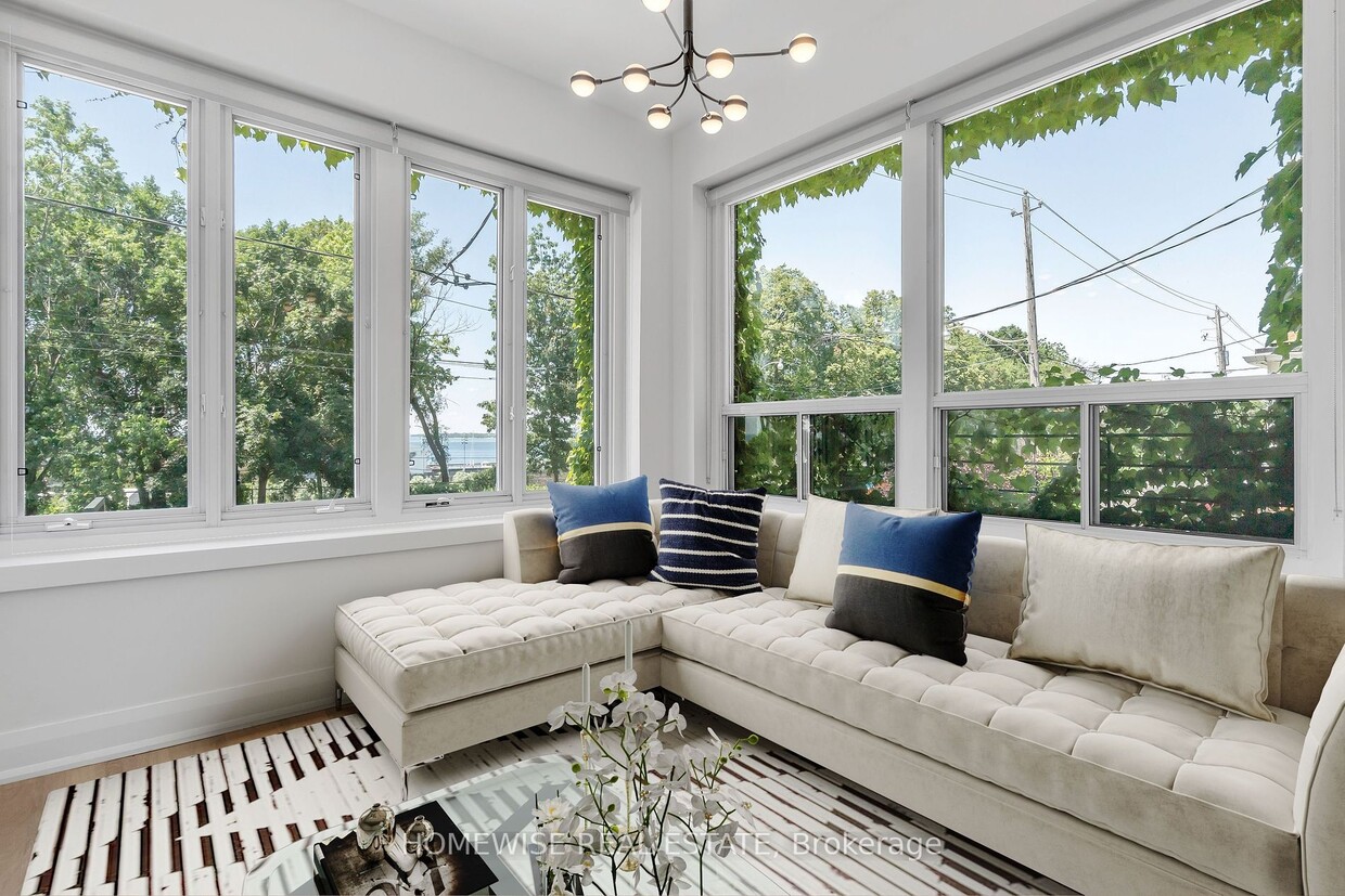 Photo principale - 1542 King St W
