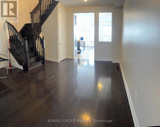 Building Photo - 135 Lindbergh Dr