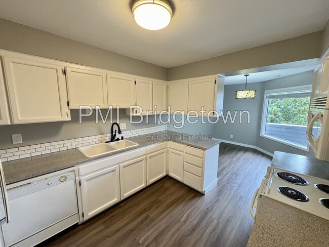 Building Photo - 14575 SW Walker Rd