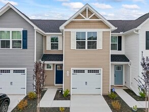 Building Photo - 338 Myrtle Mdws Dr
