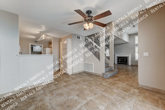 Foto del edificio - 456 Temple Canyon Pl