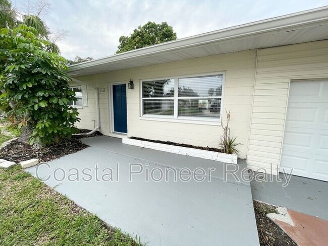 Photo - 1835 Nevada Ave NE House