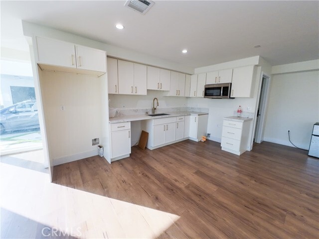 Building Photo - 6628 Camellia Ave