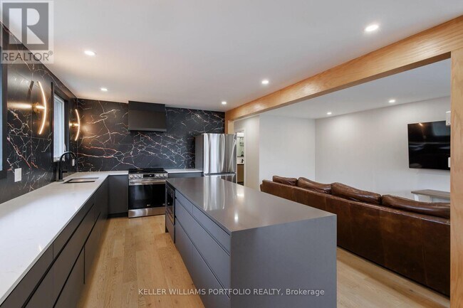 Photo du bâtiment - 33 Cog Hill Dr