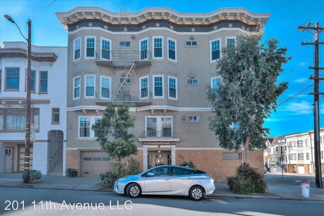 Building Photo - 201 11th Avenue, Unit 6