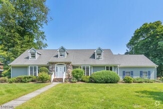 Building Photo - 34 Woodmere Dr