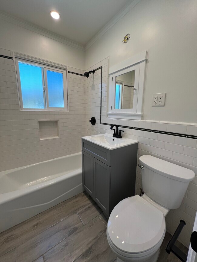 Bathroom - 715 W Colorado Blvd