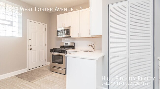 Foto del edificio - 1057 W Foster Ave