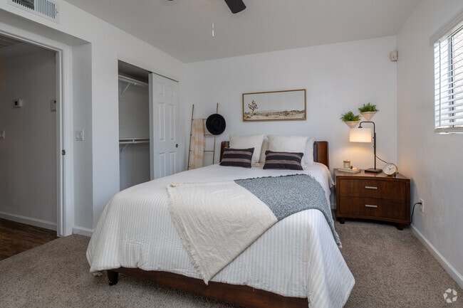 1BR, 1BA - 619SF - Bedroom - Lantana Apartments
